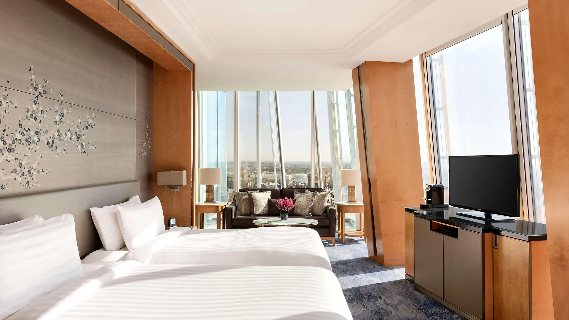 Shangri-La The Shard, London 5*,