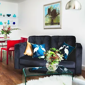 https://306-egremont-russet.yorkshirehotels.net